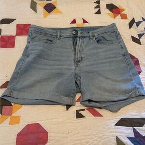 Old Navy Women's Light Blue Jean Shorts
